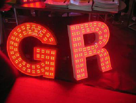 黎川县LED发光字常见的安装误区。